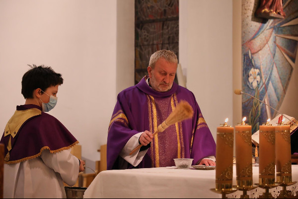 Intencje Mszy świętych 13–20.03.2022