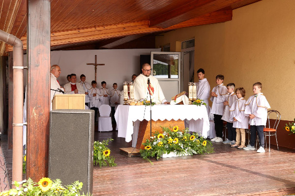 Intencje Mszy świętych 22–29.06.2025