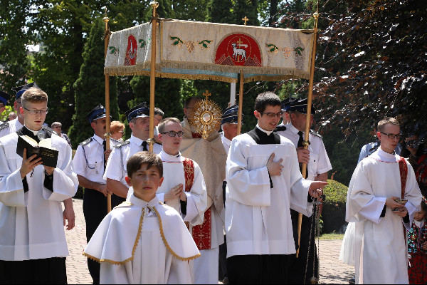 Intencje Mszy świętych 19–26.06.2022