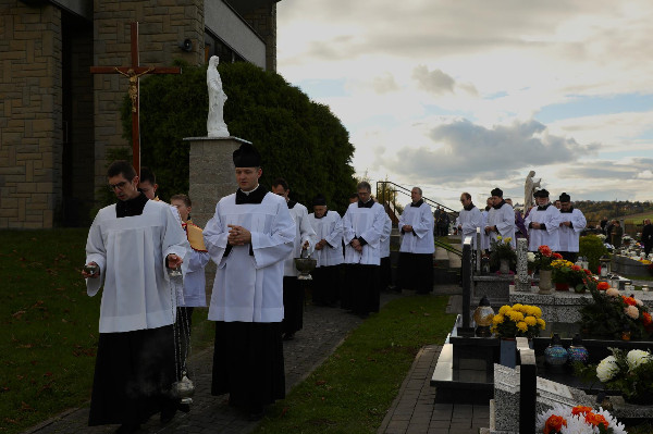 Intencje Mszy świętych 12–19.11.2023