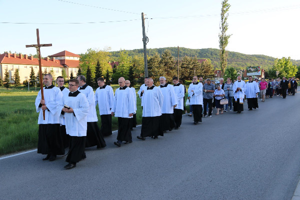 Intencje Mszy świętych 13–20.05.2018