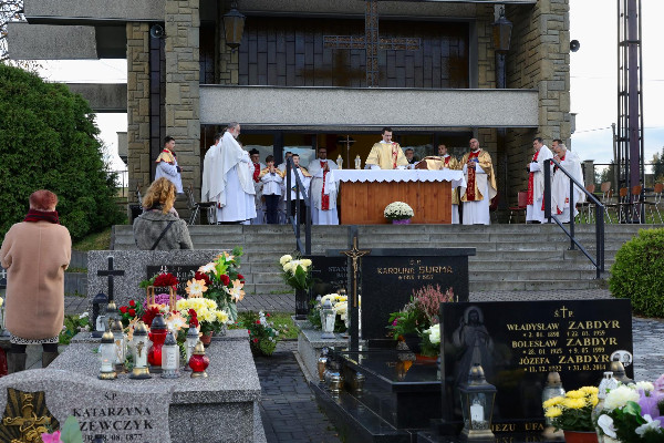 Intencje Mszy świętych 19–26.11.2023