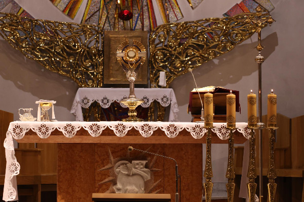 Intencje Mszy świętych 08–15.02.2026